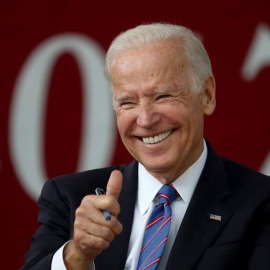 El exvicepresidente de Estados Unidos Joe Biden en una foto de archivo tomada el 24 de mayo de 2017 durante un acto en la Universidad de Harvard en Cambridge, Massachusetts (EEUU). Biden anunció este jueves que se presentará a las eleccione