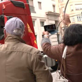 Las marchas lentas copan el octavo día de huelga de transportistas