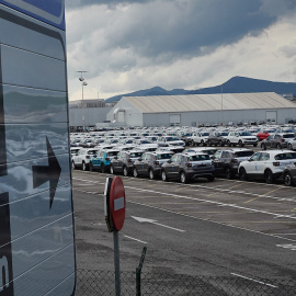 Vista de los vehículos producidos en la fábrica de Volkswagen Navarra, a 27 de abril de 2020.