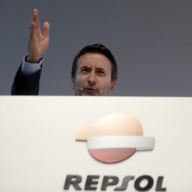 El consejero delegado de Repsol, Josu Jon Imáz, durante la presentación del plan estratégico de la compañía para el periodo 2018-2020. EFE/Javier Lizón