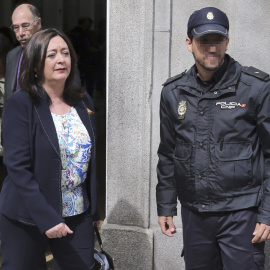 La senadora socialista y exconsejera de Presidencia de la Junta de Andalucía, Mar Moreno, a su salida del Tribunal Supremo. EFE/Ballesteros