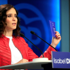 07/05/2019.- La candidata del PP a la Comunidad de Madrid, Isabel Díaz Ayuso, presenta, este martes en la sede del partido, un manifiesto electoral de cara a las elecciones del 26 de mayo EFE/Fernando Alvarado  Crédito: EFE