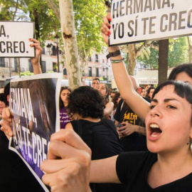 Protestas en Sevilla contra la sentencia de 'La Manada' / EFE