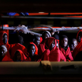 Migrantes en un barco de rescate en Málaga hace unas semanas. REUTERS/Jon Nazca