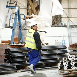 Un trabajador de una obra en Madrid. E.P.