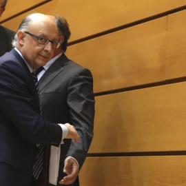 El ministro de Hacienda, Cristóbal Montoro,durante la sesión de control al Gobierno en el pleno del Senado. EFE/Ballesteros