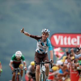 El francés Romain Bardet se hace con la victoria en la 12ª etapa del Tour. /REUTERS