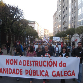 Manifestación en Santiago contra la "privatización" de la sanidad pública gallega. E.P.