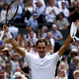 Roger Federer celebrando su octavo Wimbledon./EFE