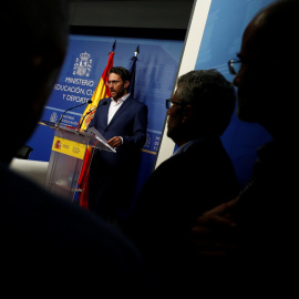 Maxim Huerta, durante su comparecencia en el Ministerio de Cultura para anunciar su renuncia por el escándalo fiscal. REUTERS/Juan Medina