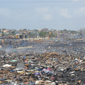 Agbogbloshie, en Acra (Ghana), es uno de los mayores vertederos de basura electrónica que llega de Europa de forma ilegal.