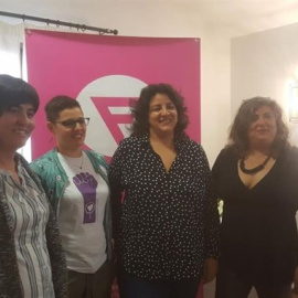 Un fallo da la razón a una madre lesbiana de Mérida. Europa Press