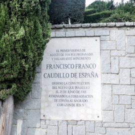 Placa de Francisco Franco en el Cerro de los Ángeles, a 30 de diciembre de 2022, en Getafe, Madrid, (España)