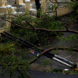 Daños causados por el huracán María en San Juan de Puerto Rico. / THAIS LLORCA (EFE)