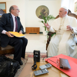 El Papa Francisco durante una entrevista con la agencia Reuters, el pasado 17 de junio. REUTERS