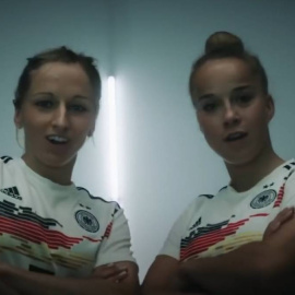 Frame del vídeo de la selección alemana femenina de fútbol.