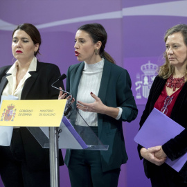 La ministra de Igualdad, Irene Montero, ofrece una rueda de prensa con Victoria Rosell y Ángela Rodríguez Pam, en Madrid, a 27 de enero de 2023.