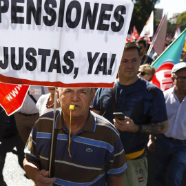 Manifestantes en la marcha por pensiones dignas/ EFE