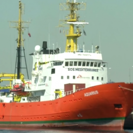 El barco Aquarius, tras su llegada al puerto de Valencia. Junio de 2018