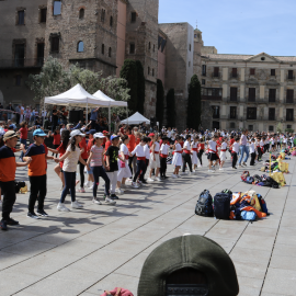 5-5-2023 La versió cobla de ‘Coti x Coti’ s’estrena amb una sardana multitudinària de 400 escolars