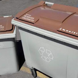 Contenedores marrones para basura sólo orgánica. Ayuntamiento de Madrid.