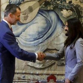 PALMA DE MALLORCA (ESPAÑA), 30/07/2018.- El Rey Felipe VI y Baltasar Picornell i Lladó, Presidente del Parlmento las Illes Balears, durante la audiencia celebrada esta mañana en el Palacio Real de la Almudaina, en Palma de Mallorca.- EFE/Ba