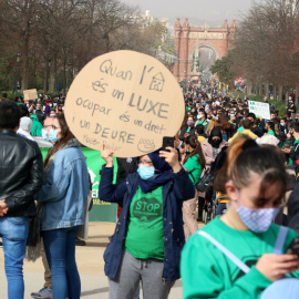 Alguns dels participants en la manifestació d'aquest dissabte al matí a Barcelona.