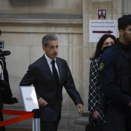 El expresidente francés, Nicolas Sarkozy, en su llegada  a los juzgados de París, Francia, el 17 de mayo de 2023.