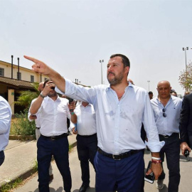 Matteo Salvini durante un viaje a la isla de Sicilia. EFE/EPA/Orietta Scardino