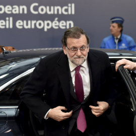 El presidente del Gobierno en funciones, Mariano Rajoy, a su llegada a la cumbre de la UE en Bruselas. REUTERS/Eric Vidal