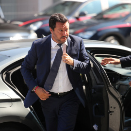 El viceprimer ministro italiano y titular de Interior, Matteo Salvini, a su llegada al funeral de Estado por las víctimas del derrumbe del puente Morandi en Génova. REUTERS/Stefano Rellandini