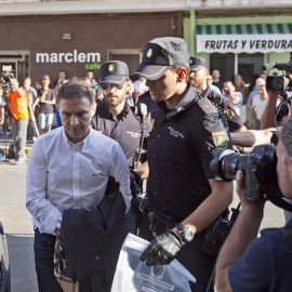 El hasta hoy delegado del Gobierno en la Comunidad Valenciana, Serafín Castellano, a su llegada a los Juzgados de Sagunto. EFE/Manuel Bruque