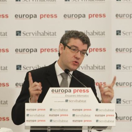 El director de la Oficina Económica de La Moncloa, Álvaro Nadal, durante su intervención en un desayuno informativo. E.P.