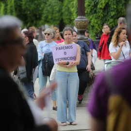 05/06/2023 - Decenas de personas durante una concentración en repulsa por el crimen machista en Oia, a 5 de junio de 2023, en Pontevedra, Galicia (España).