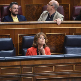 La ministra de Justicia, Dolores Delgado, en su escaño durante el pleno del Congreso de los Diputados. EFE/Fernando Villar