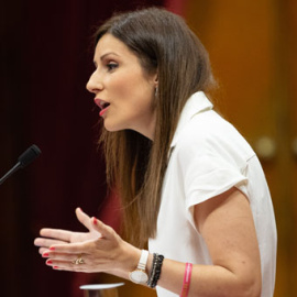 Lorena Roldán, de Ciudadanos, en el Parlament de Catalunya. / EP