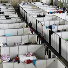 Módulos prefabricados en el viejo aeropuerto berlinés de Tempelhof  para acoger a los refugiados. AFP/Tobias Schwarz