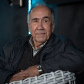 Joan Margarit: "Las lenguas no han hecho daño a nadie, lo que ha hecho daño son los animales que hay detrás"