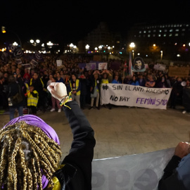 Cientos de personas se manifiestan durante el 8M, Día Internacional de la Mujer, a 8 de marzo de marzo de 2023, en Bilbao, Vizcaya.