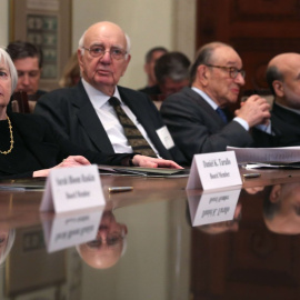 Los expresidente de la Reserva Federal (Fed, el banco central de EEUU), Janet Yellen, Paul Volker, Alan Greenspan y Ben Bernanke, en el acto conmemorativo del centenario de la institucion, en diciembre de 2013, en su sede en Washington. AFP