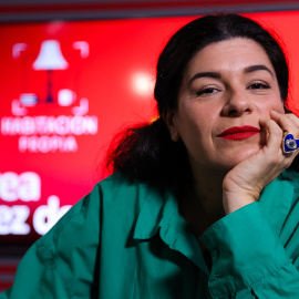 Nerea Pérez de las Heras en un momento durante la entrevista para 'Habitación Propia' en la redacción de 'Público'.