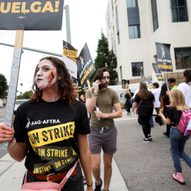 Imagen de archivo de la huelga de actores frente a los estudios Sony en Culver City, California, EEUU, 29 de septiembre de 2023.