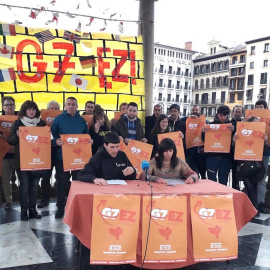 Integrantes de la plataforma G7 EZ en una rueda de prensa. G7 EZ