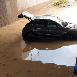 Inundacions a Vilonava i la Geltrú a causa de les fortes pluges d'aquest diumenge a la nit. @Eliperezup