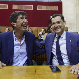 El exlíder de Ciudadanos en Andalucía Juan Marín junto al presidente de la Junta, Juanma Moreno Bonilla. Imagen de Archivo.