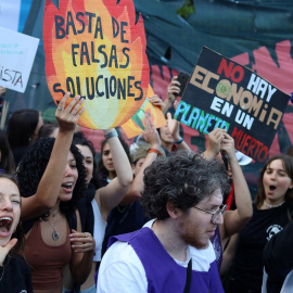 Activistas de  Extinction Rebellion protestan en las calles de Argentina con motivo de la Cumbre Mundial de Alcaldes (C40).