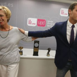 Rosa Díez (UPyD) y Albert Rivera (Ciudadanos), juntos, en una imagen de archivo. EFE