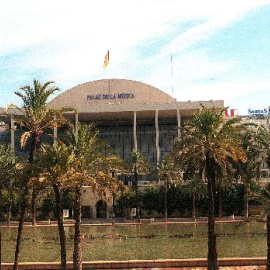 La Orquesta Sinfónica de Cincinnati, dirigida por Paavo Jarvi, debutará mañana en el Palau de la Música de Valencia, en la imagen.