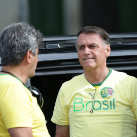 Jair Bolsonaro llega para votar en la segunda ronda de las elecciones presidenciales este domingo, en Río de Janeiro (Brasil).