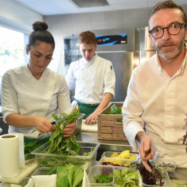 El chef francés Sébastien Bras en su restaurante 'Le Suquet'. AFP